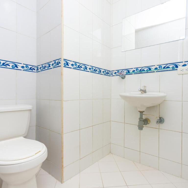 Hotel Villa Real 70 Laureles - Standard Quadruple Room - 2