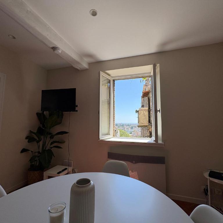 Charmant 2 pièces avec vue Mer au coeur du village - Appartement 1 Chambre - 14