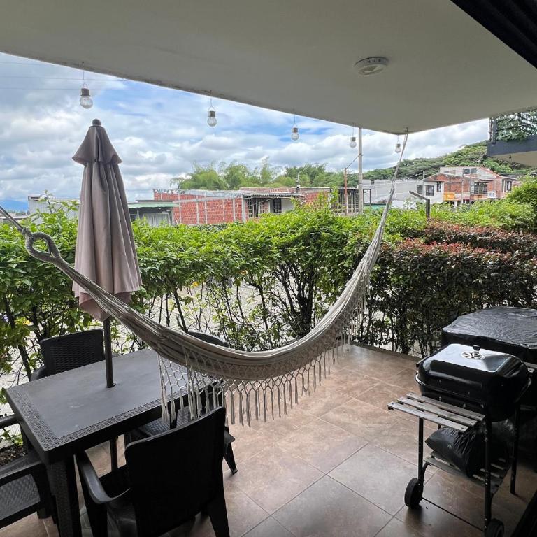 Alojamiento Familiar para 21 - A 5min del Aeropuerto - Con 4 Pisincas - 3 Jacuzzi - By Molca Travel - Apartment - 10