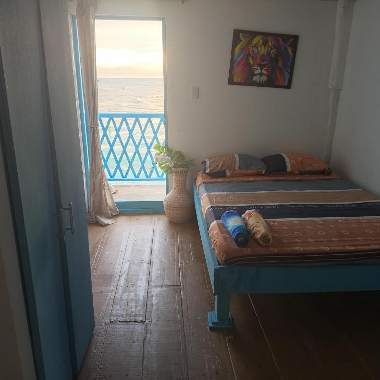 Renacer ancestral Barú - Suite con cama grande y balcón - 2