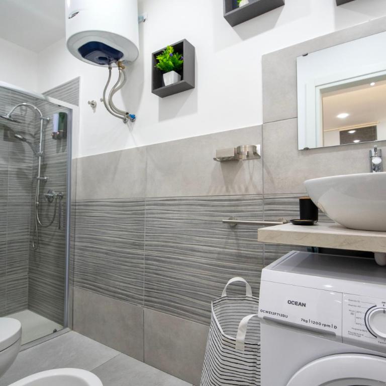 Apartment Fortuna - City Center - One-Bedroom Apartment - 35