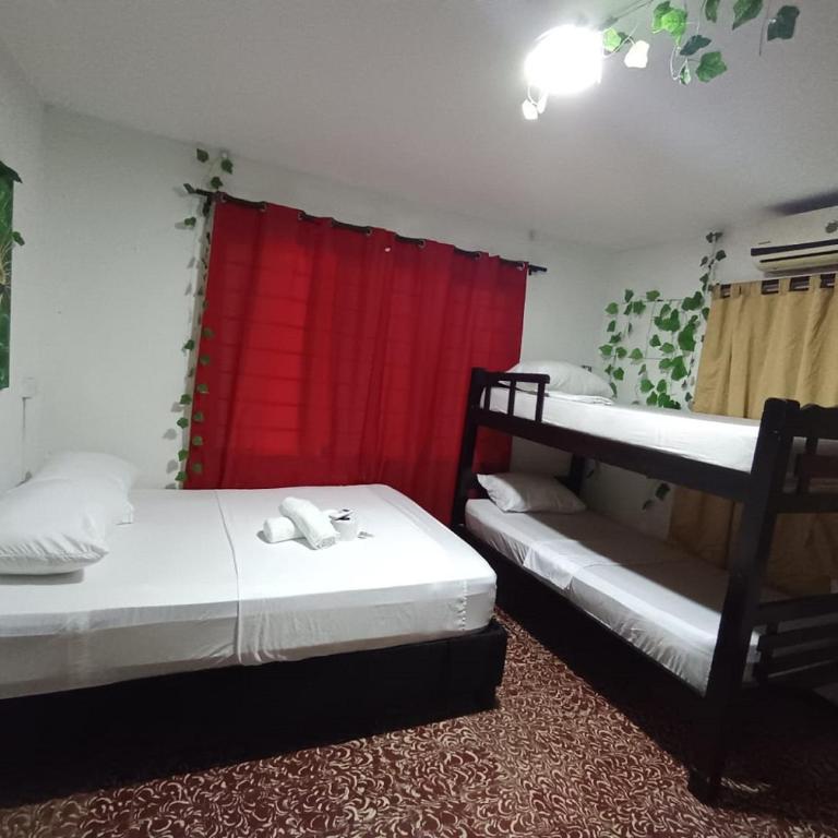 hostal portones de getsemani - Quadruple Room - 2