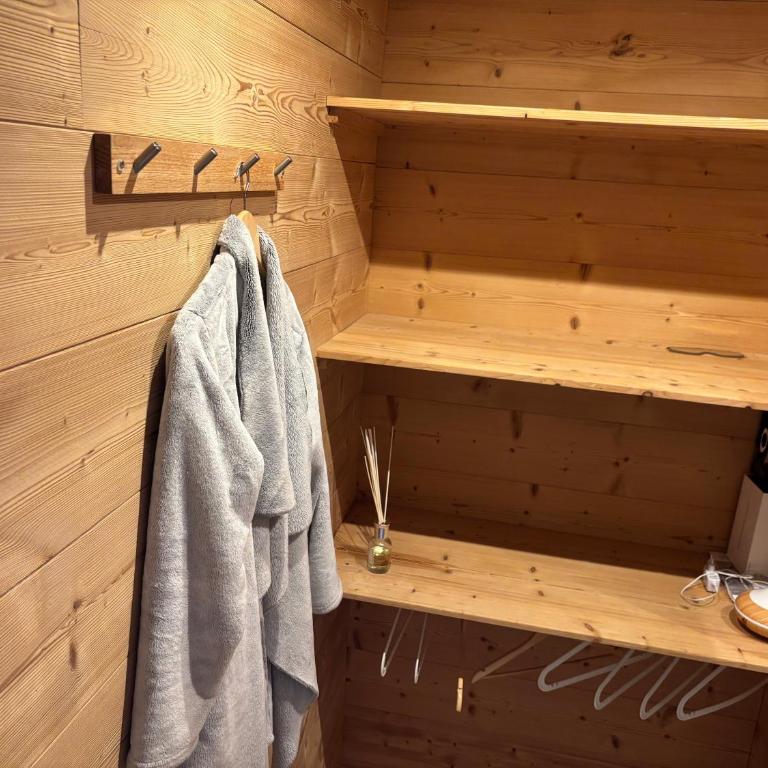 L'Arcelle VT - Appartamento con 3 Camere da Letto e Vista Montagna - 2
