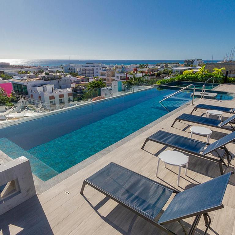 Moderno Depa 2BR con Alberca en Rooftop 5ta Avenida - Two-Bedroom Apartment - 5
