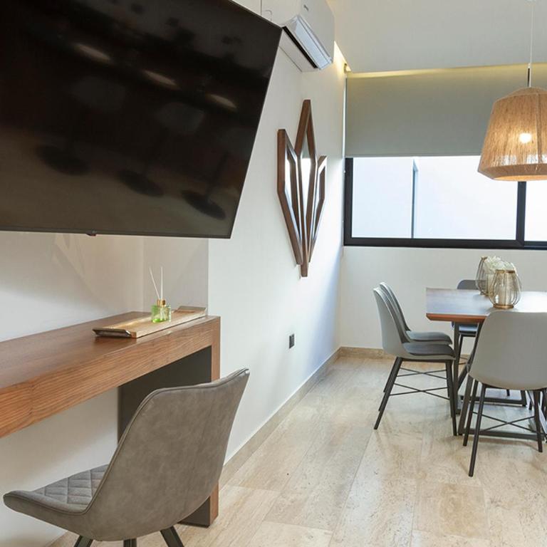 Moderno Depa 2BR con Alberca en Rooftop 5ta Avenida - Two-Bedroom Apartment - 11