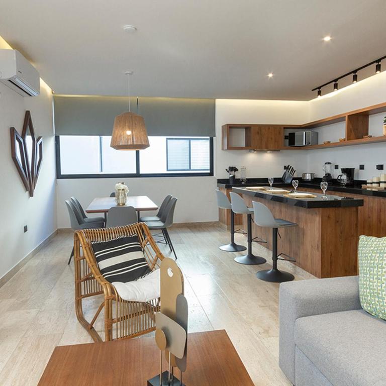 Moderno Depa 2BR con Alberca en Rooftop 5ta Avenida - Two-Bedroom Apartment - 32