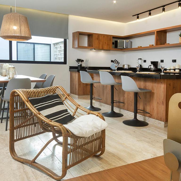 Moderno Depa 2BR con Alberca en Rooftop 5ta Avenida - Two-Bedroom Apartment - 37