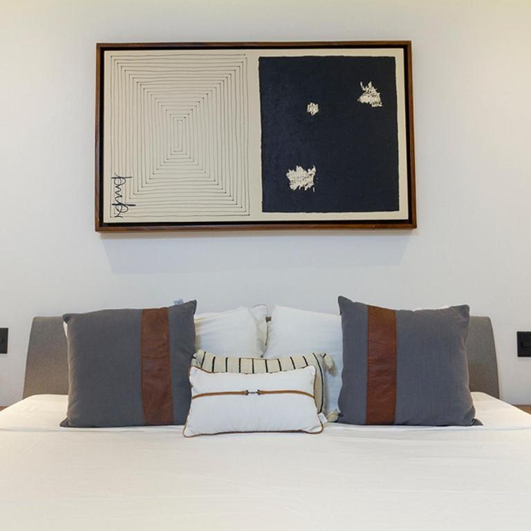 Moderno Depa 2BR con Alberca en Rooftop 5ta Avenida - Two-Bedroom Apartment - 40