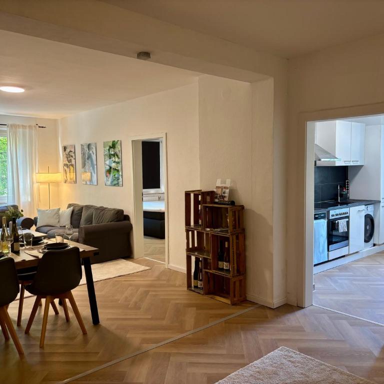 Spacious Design Apartment Würzburg Altstadt I FREE WINE AND COFFEE - Apartment mit 2 Schlafzimmern - 5