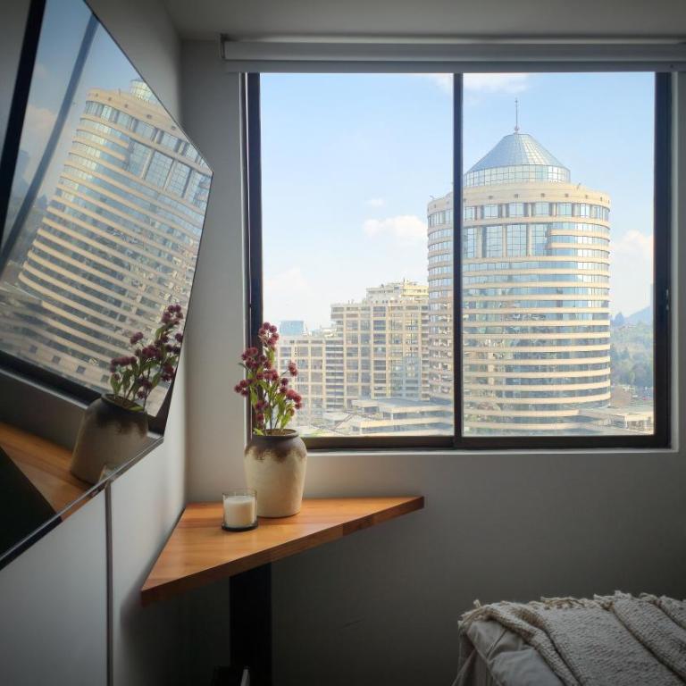 Amplio Depto Premium pasos del Parque Arauco con aire acondicionado - Apartamento - 25