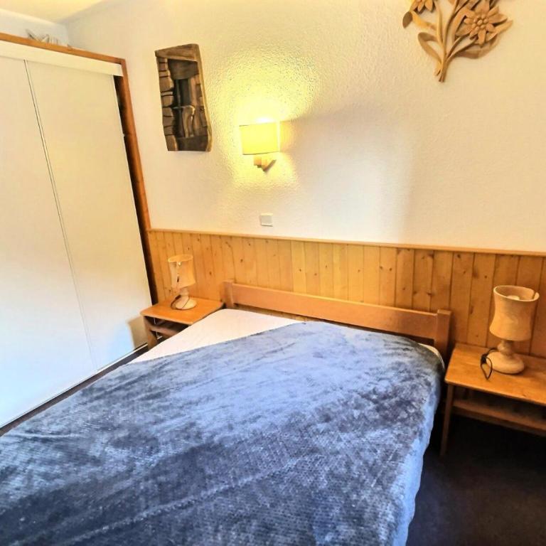 Résidence Les Jardins De Val - Appartement 2 pièces Cabine 6 personnes à Val d'isère à 350m du centre du village et 450m des pistes, place de parking incluse MAE-2664 - Appartement - 6