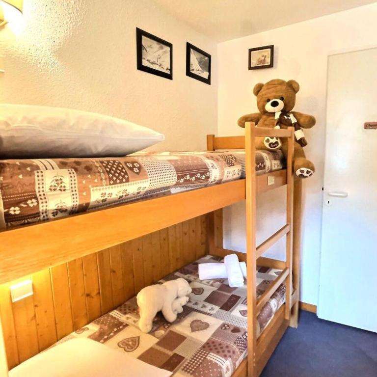 Résidence Les Jardins De Val - Appartement 2 pièces Cabine 6 personnes à Val d'isère à 350m du centre du village et 450m des pistes, place de parking incluse MAE-2664 - Appartement - 10