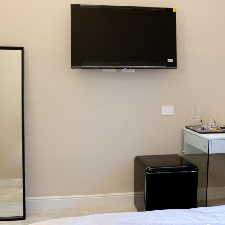 Suites 215 Colosseum - Guesthouse - Camera Matrimoniale Deluxe - 4