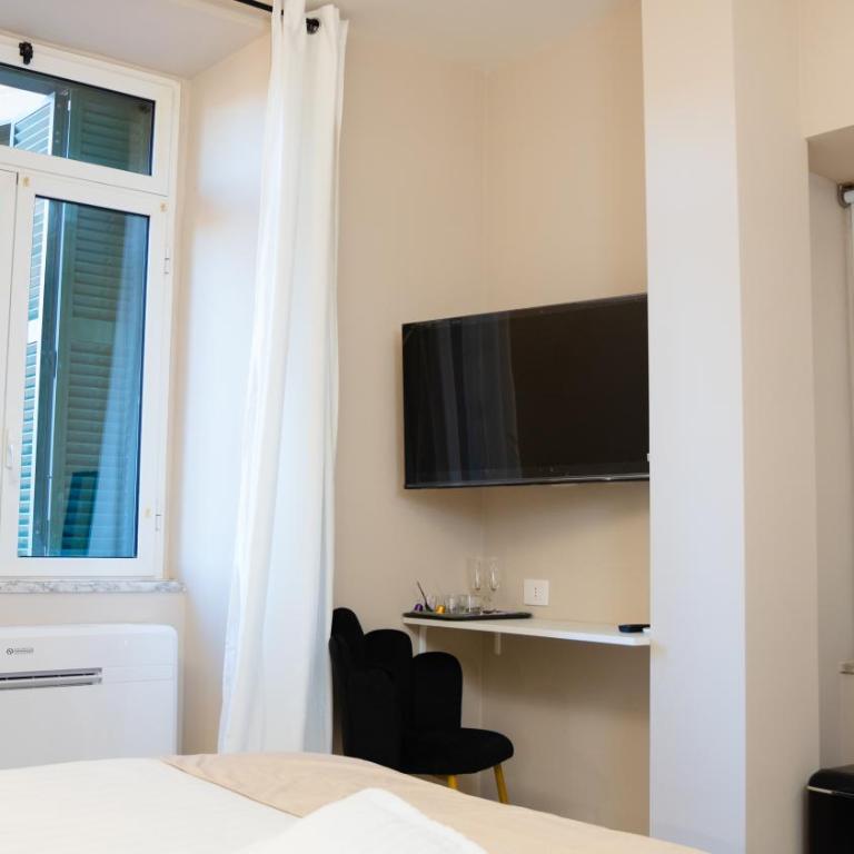 Suites 215 Colosseum - Guesthouse - Camera Matrimoniale Deluxe - 3