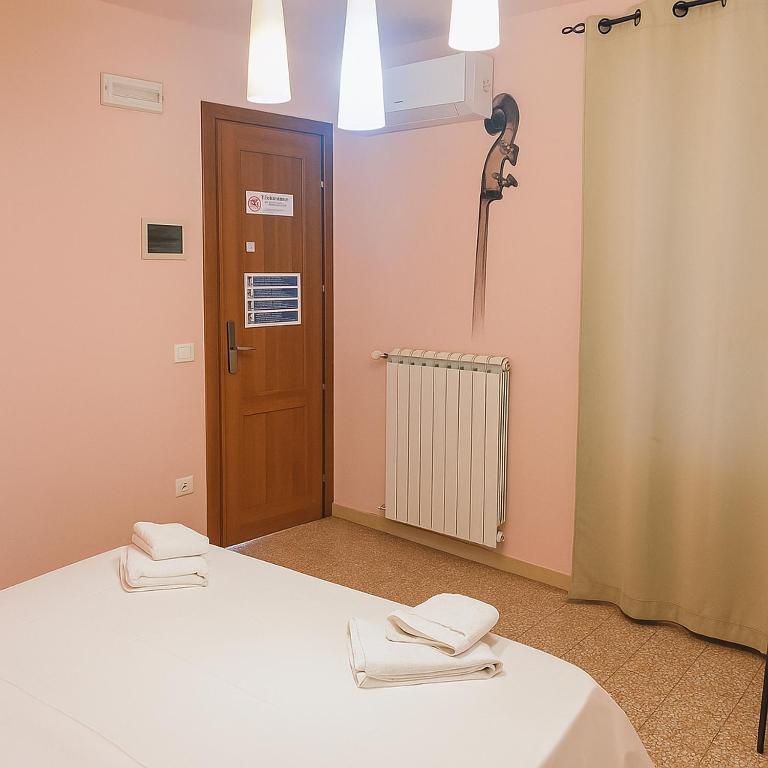 Maison Dei Miracoli - Camera Matrimoniale con Bagno Privato Esterno - 12