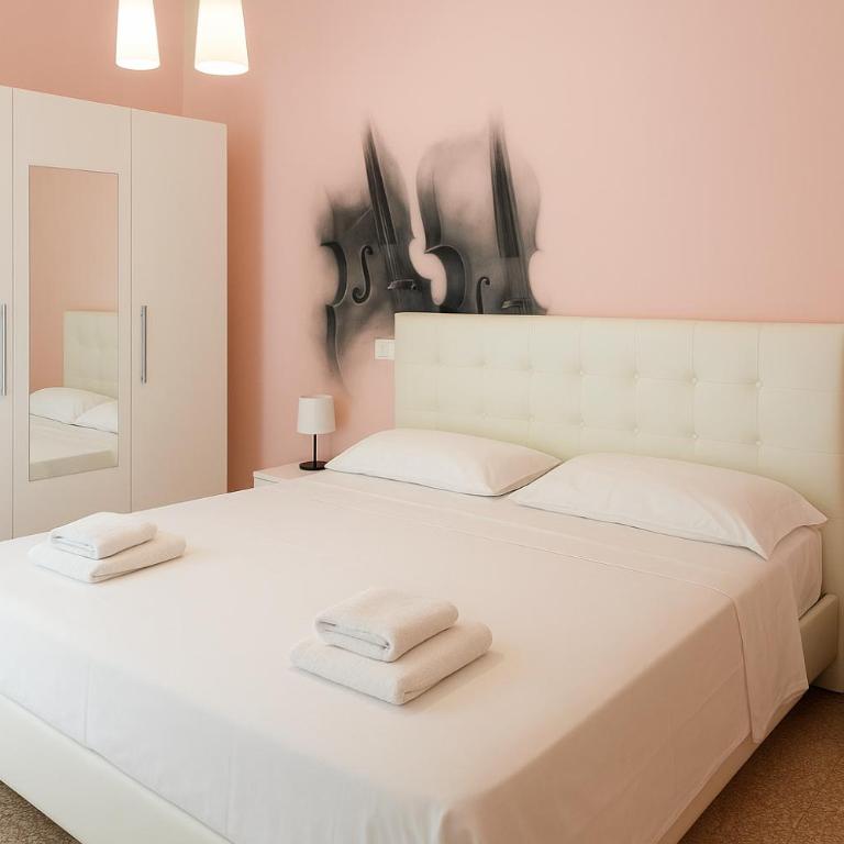 Maison Dei Miracoli - Camera Matrimoniale con Bagno Privato Esterno - 9