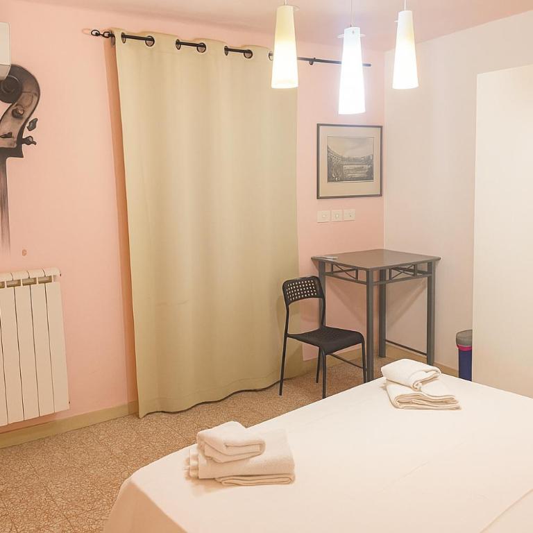 Maison Dei Miracoli - Camera Matrimoniale con Bagno Privato Esterno - 10