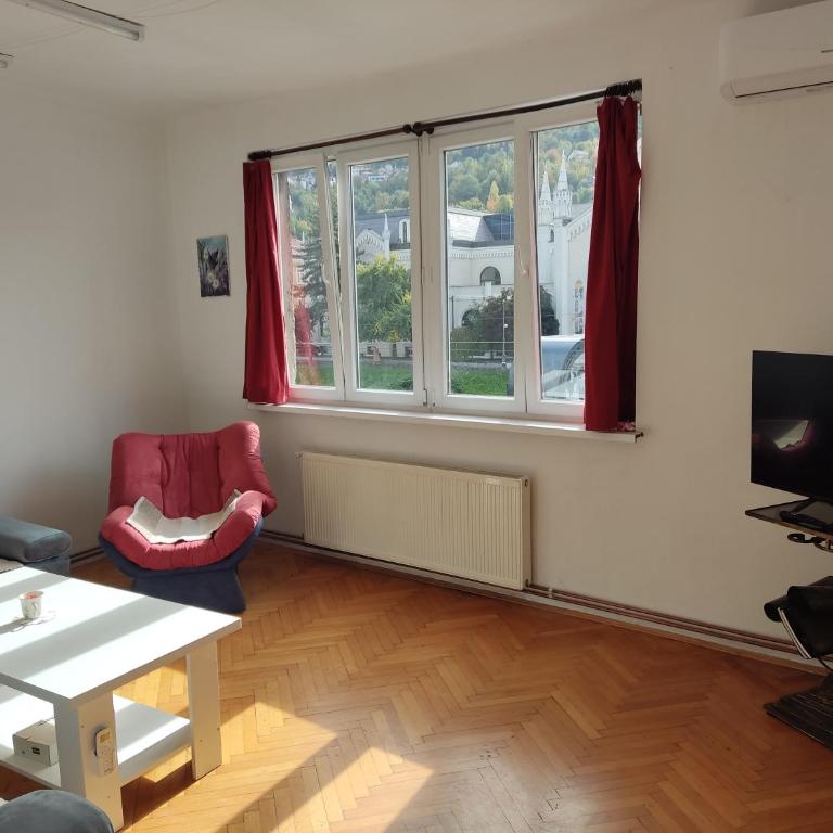 3BDR Sarajevo Downtown - Three-Bedroom Apartment - 1