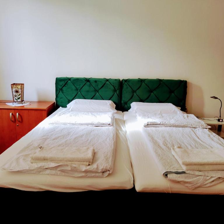 3BDR Sarajevo Downtown - Three-Bedroom Apartment - 17