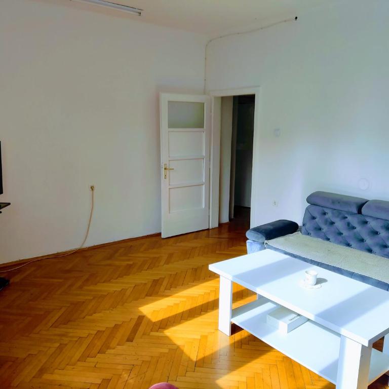 3BDR Sarajevo Downtown - Three-Bedroom Apartment - 19