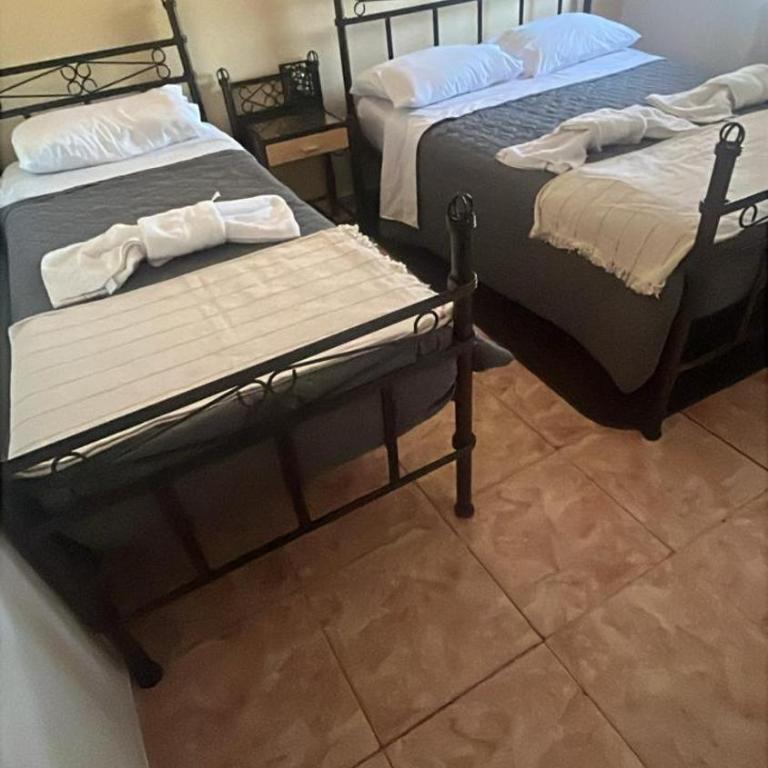 Hotel rincòn de Areco - Casa - 8