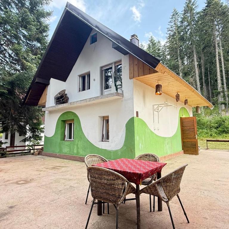 Blueberry Mountain House - Two-Bedroom House - 1