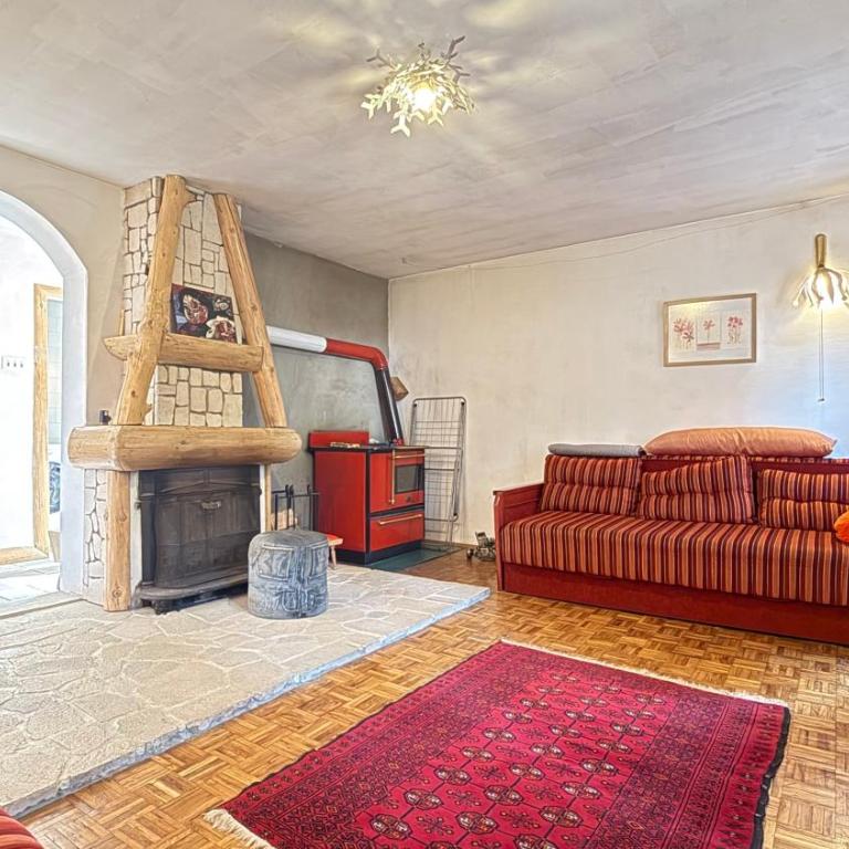 Blueberry Mountain House - Two-Bedroom House - 4