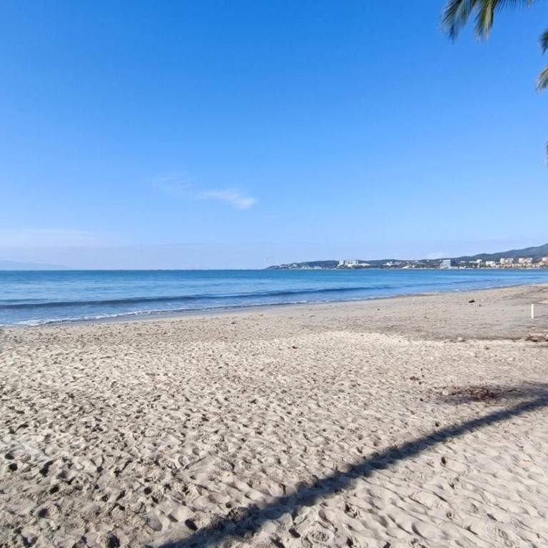 One block from the beach in Bucerias - Apartamento - 3
