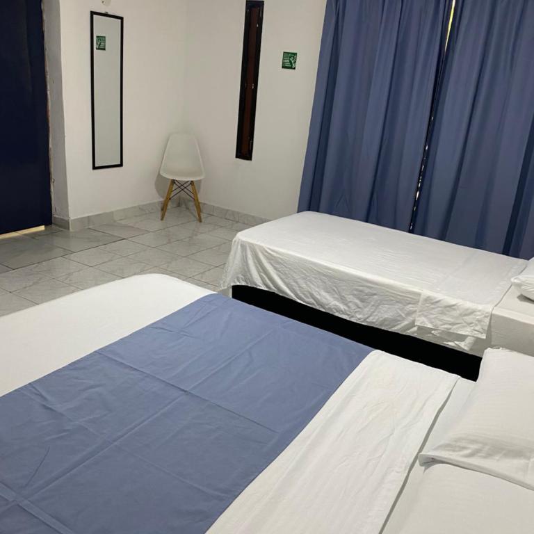 Habitación cerca al aeropuerto 1 - Double Room with Private Bathroom - 3