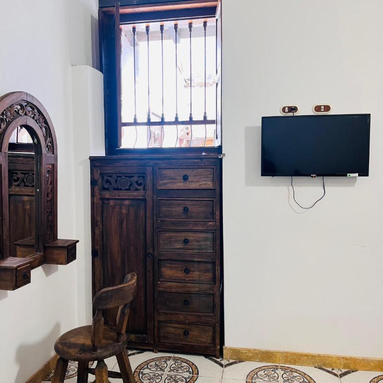 Posada Refugio Colonial - Habitación Doble con baño privado - 1 o 2 camas - 2