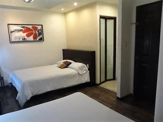 Aztic Hotel and Executive Suites - Double Room with Two Double Beds - 5