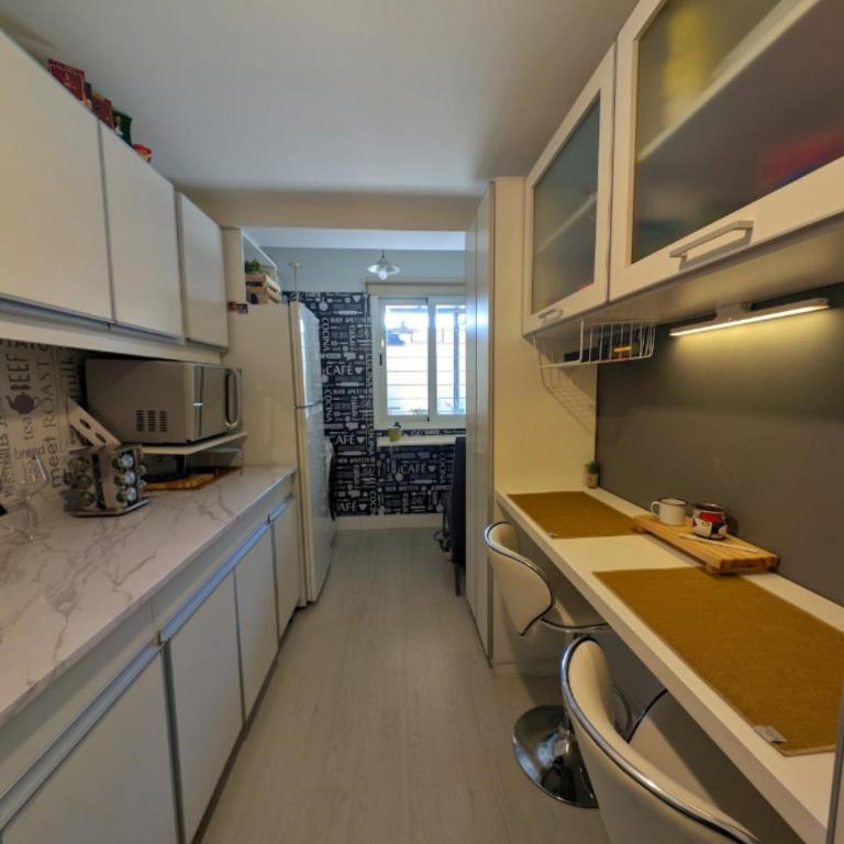 Amplio apartamento con patio y cochera - Apartamento de 1 dormitorio - 10