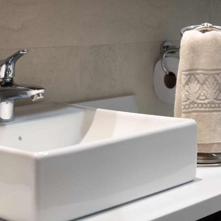 Apartamento moderno con balcón - Apartamento de 2 dormitorios - 12