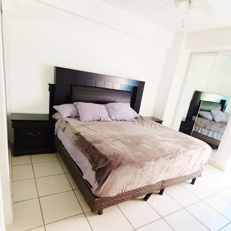 Miramar Depto de Lujo Frente Playa y Malecón - Three-Bedroom Apartment - 7