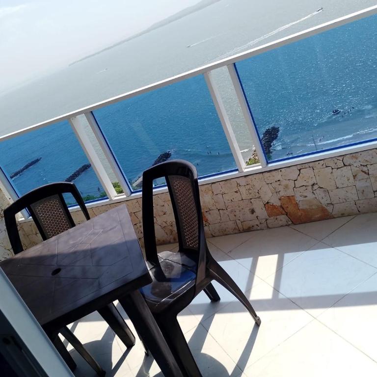 Apartamento vista al mar con balcon - Two-Bedroom Deluxe Apartment with Balcony - 3