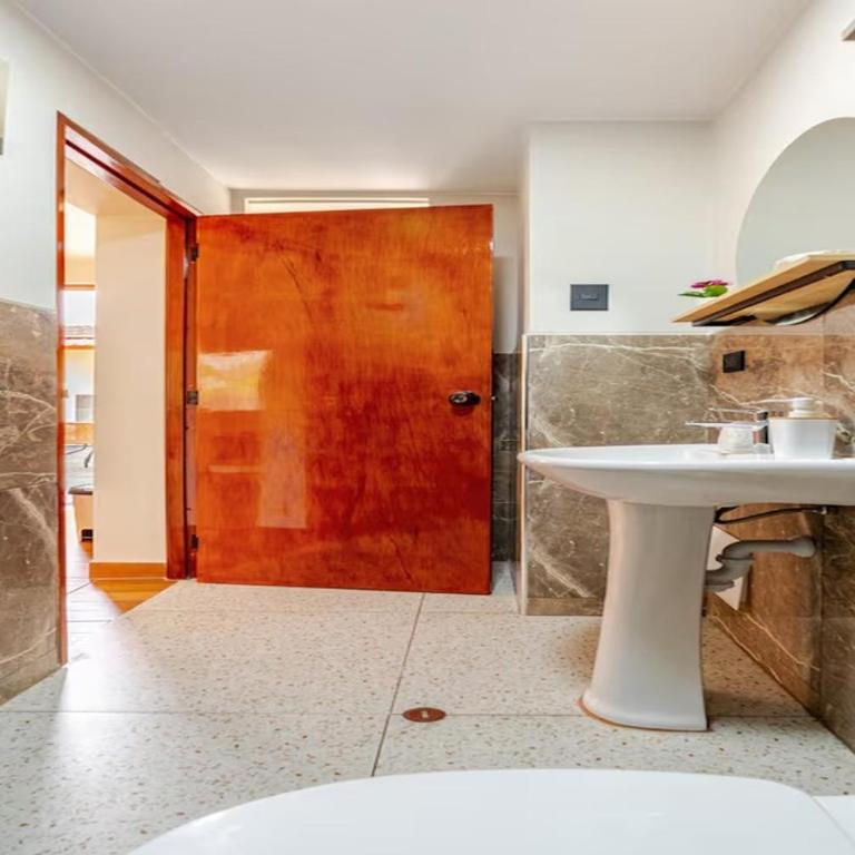 Loft equipado y acogedor con Terraza en Matellini - One-Bedroom Apartment - 16
