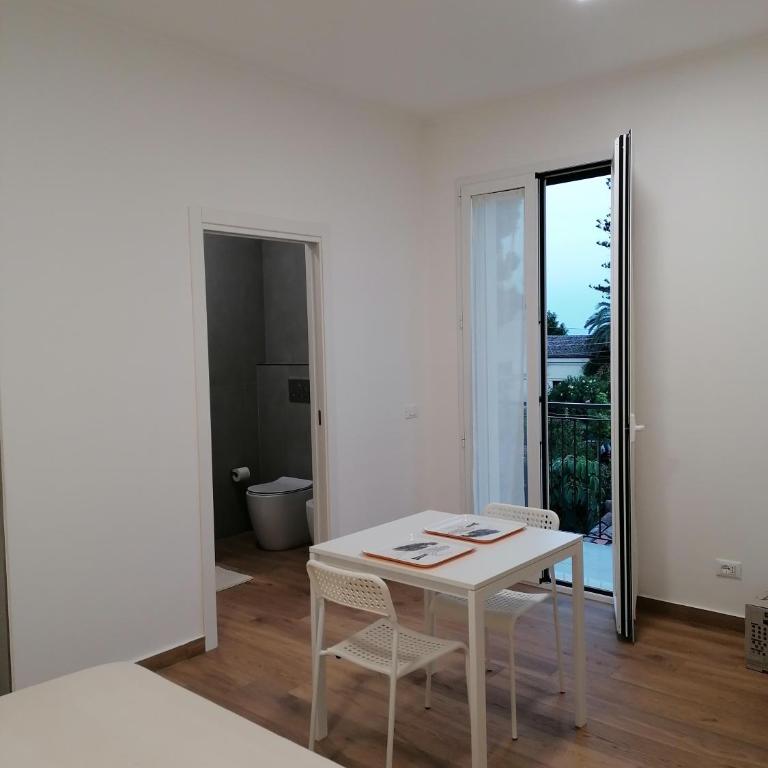 Dell'Ova 98 Rooms - Double Room with Spa Bath - 2