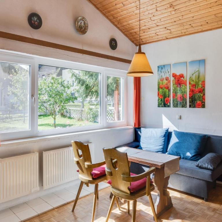 Chalet in Maishofen near Ski Slopes - Chalet mit 3 Schlafzimmern - 2