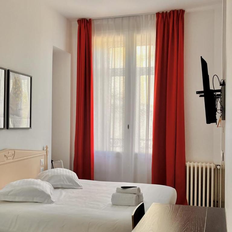 Hôtel de la paix - Chambre Double - 9