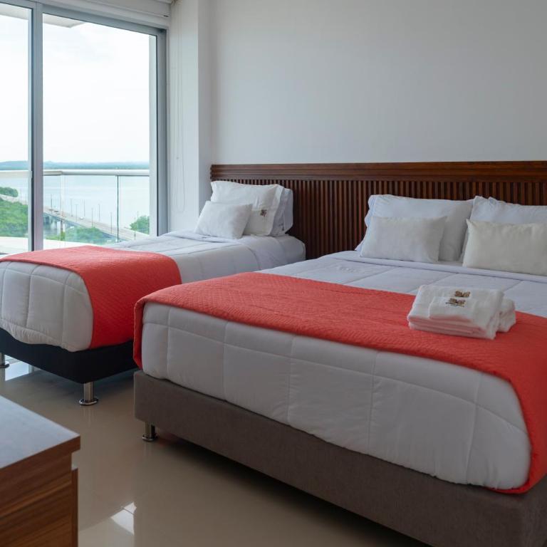 The Beaches-Beachfront Retreat - One-Bedroom Apartment - 34