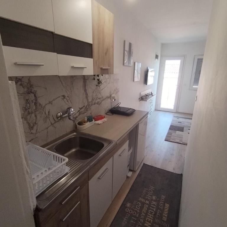 Vaske - Two-Bedroom Apartment with Balcony - 17