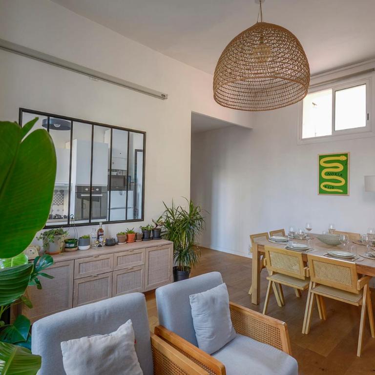 Spacious apartment in the heart of Marseille - Apartment - 5