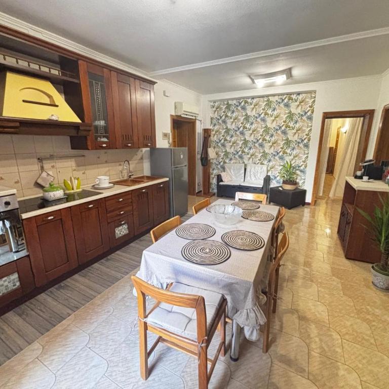 Casa del Collegio - Appartamento con 3 Camere da Letto - 9