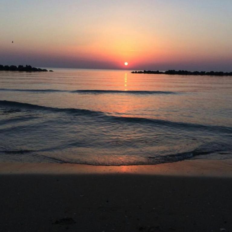 La casa in pineta di fronte al mare - Three-Bedroom Apartment - 1