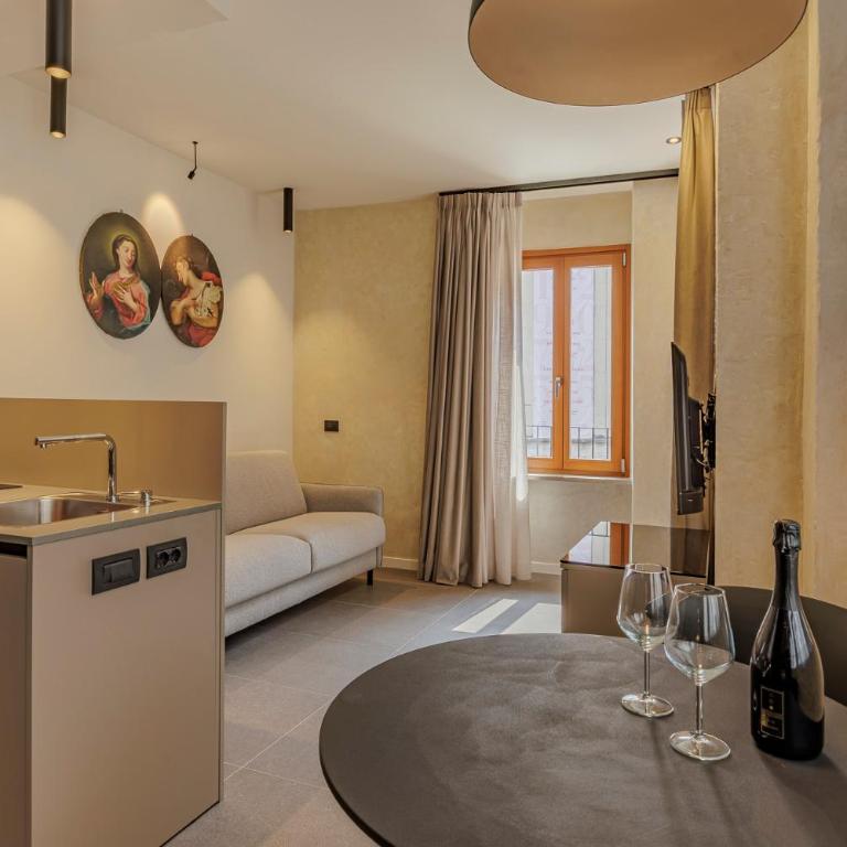 ApartmentsArena - Palazzo Cignaroli - One-Bedroom Apartment - 8