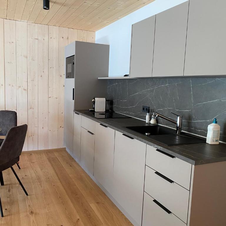 AquaVista Lakeside Apartments - Appartamento Superior con 2 Camere da Letto - 9