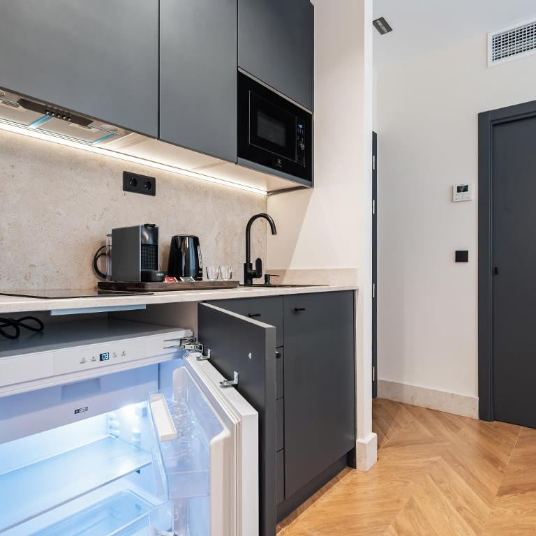 Pacifico Suites near Retiro - Estudio Deluxe - 13