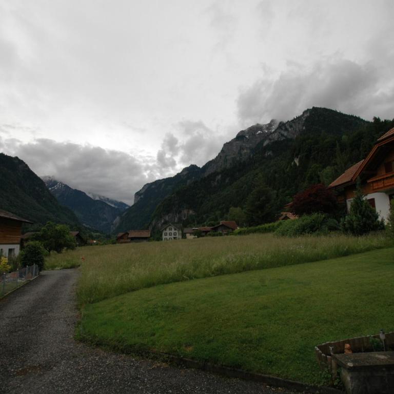 Chalet in Wilderswil with Jungfrau Views - Ferienhaus mit 2 Schlafzimmern - 13