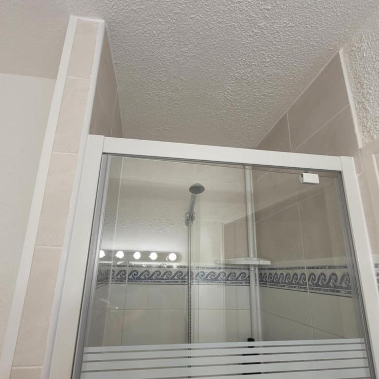 Studio climatisation balcon à 5 min de la plage - Appartement 1 Chambre - 17