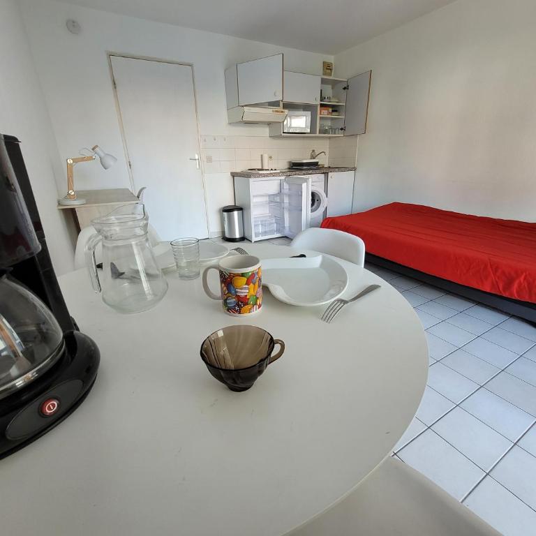 Studio climatisation balcon à 5 min de la plage - Appartement 1 Chambre - 4
